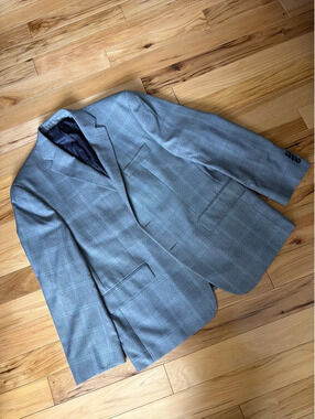 Michael Kors Gray Plaid Sport coat! 42S beautiful!